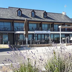 Du Port Bar Restaurant Hotel Sarzeau