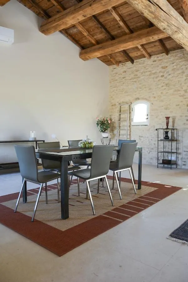La Bastide Neuve Bed and Breakfast Joucas